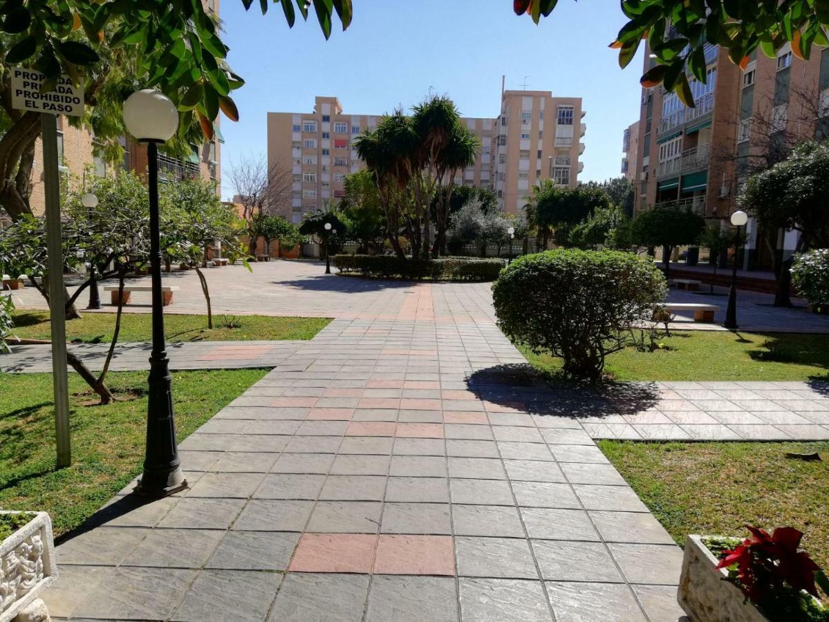 Apartamento Aurora Málaga Extérieur photo