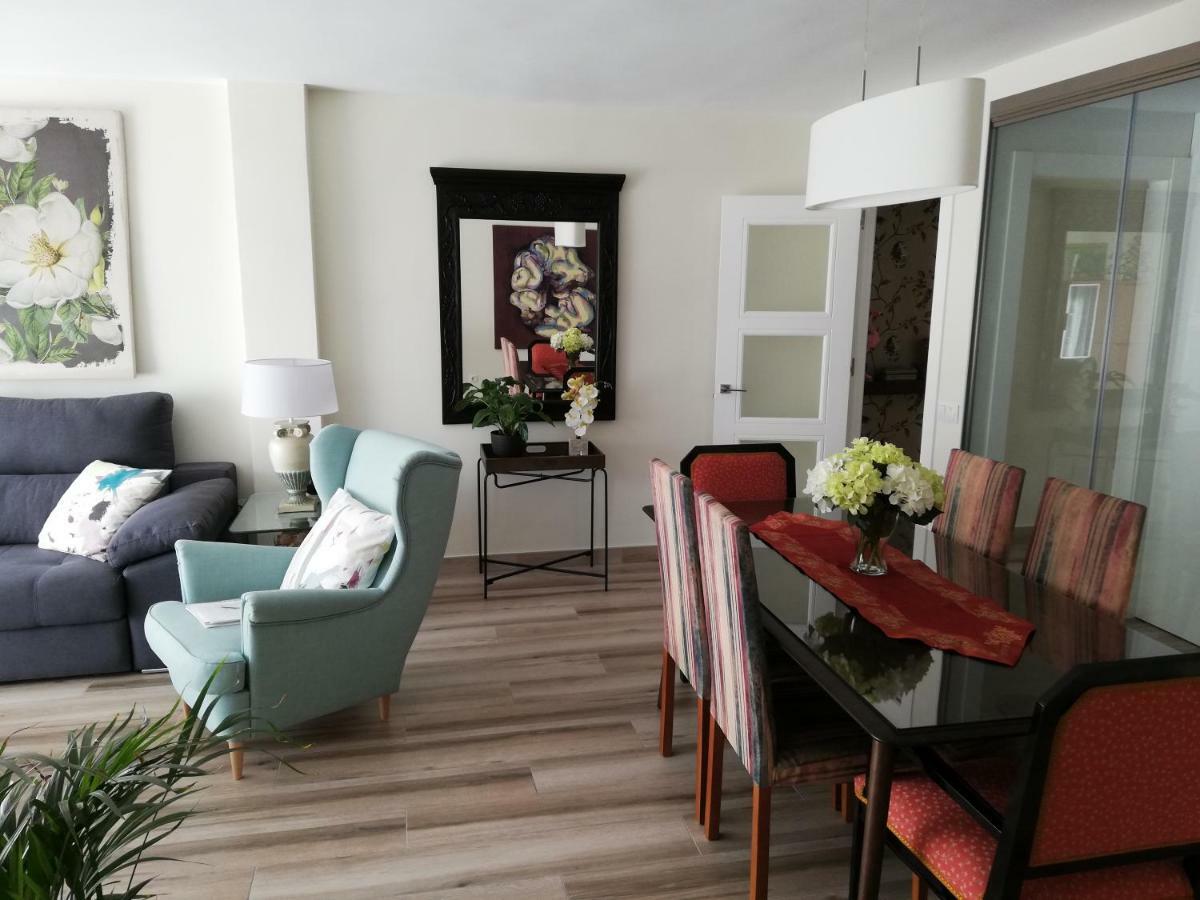 Apartamento Aurora Málaga Extérieur photo